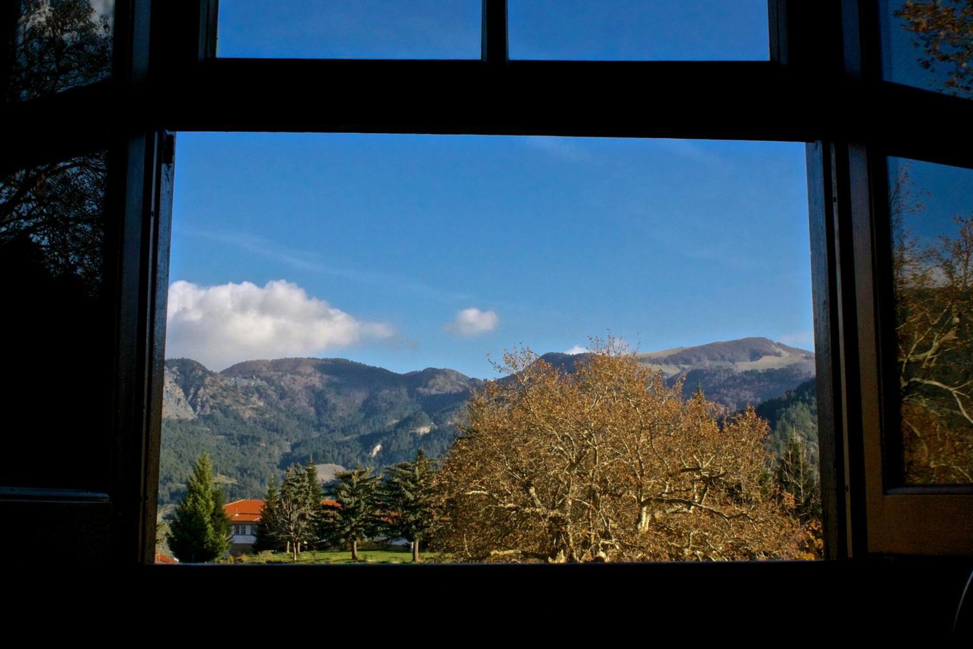 Hotel Galaxias Metsovo Ngoại thất bức ảnh